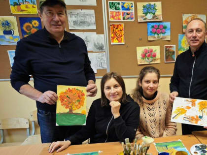 «Доброе дело - лучший подарок Президенту!» - петербургские депутаты «Единой России» присоединились к эстафете добрых дел