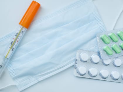 В Петербурге за первую неделю января более чем на 62% упала заболеваемость ОРВИ и гриппом