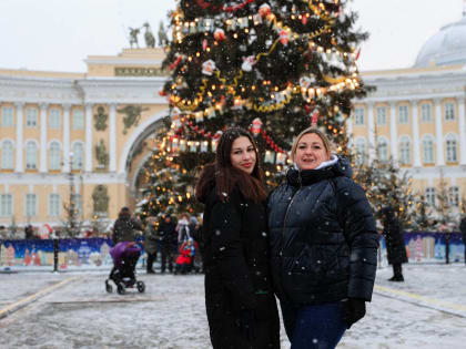 Мечту школьницы из Крыма о поездке в Северную столицу исполнил петербургский единоросс