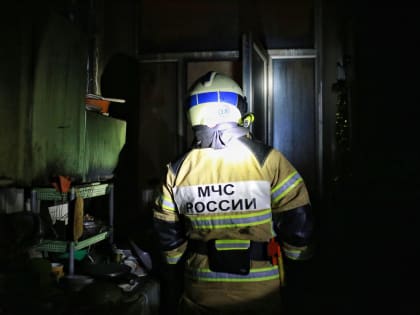 Пятнадцать человек эвакуировали из общежития ГУМРФ имени адмирала Макарова из-за пожара