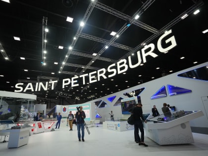 Пышные декорации вместо результатов: стенд Смольного на ПМЭФ–2023 подорожал на 26 млн рублей