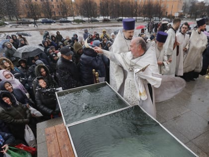 В Крещение освятили воду