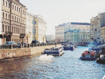 В Петербурге 17 апреля погоду сформирует малоактивный гребень антициклона