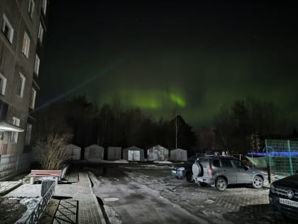 Фото: Северное сияние под Петербургом началось 8 марта