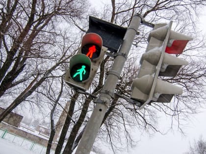 Движение автомобилей на участке Пискаревского проспекта перекроют до лета