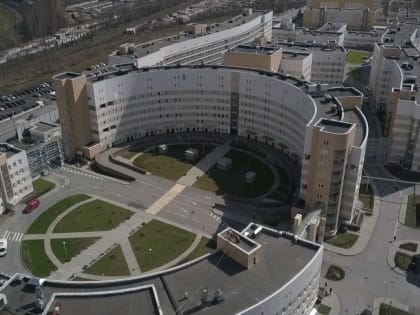 «Откровенная дискриминация»: сотни медсестер Боткинской больницы устроили бунт из-за нечестных выплат