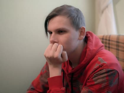 «Хочется верить, что всё будет иначе». Семнадцатилетнему Косте из Ленобласти нужна помощь в борьбе с лейкозом