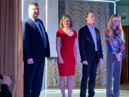 Депутат «Единой России» Мария Бутина представила в Петербурге спектакль «Тюремный дневник» по своей одноименной книге