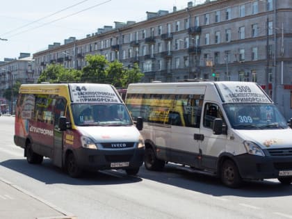 Коммерческие маршрутки после транспортной реформы переедут из Петербурга в область