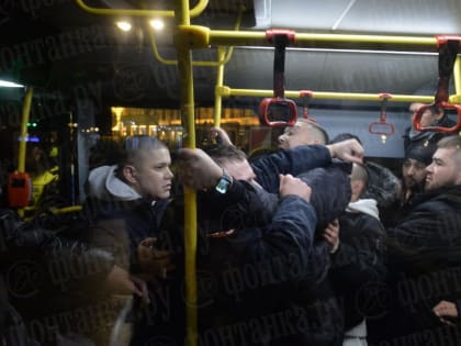 В центре Петербурга жесткие задержания. Полиция чутко реагирует на несанкционированные фейерверки