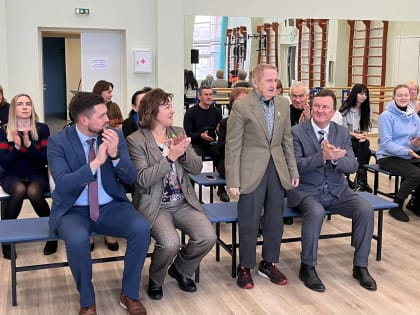 Основателя марафона «Дорога жизни» поздравили с праздником