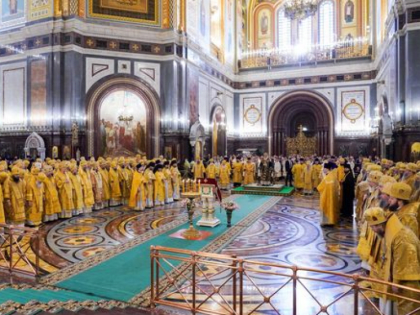 В четырнадцатую годовщину интронизации Святейшего Патриарха Кирилла в Храме Христа Спасителя совершена Божественная литургия