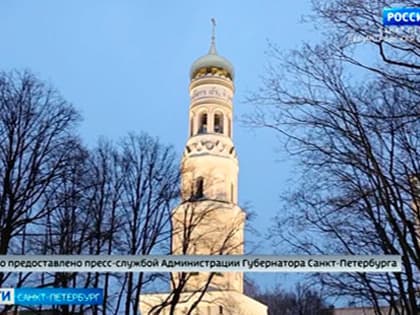 В Петербурге освятили храм воссозданной колокольни Воскресенского Новодевичьего монастыря