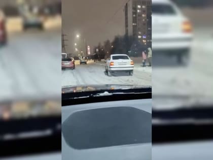 ДТП с участием двух Volkswagen произошло на проспекте Энтузиастов