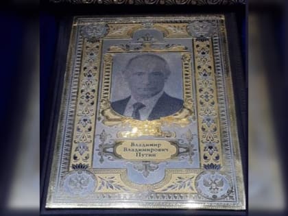 Кремль раскритиковал продажу икон с изображением Путина