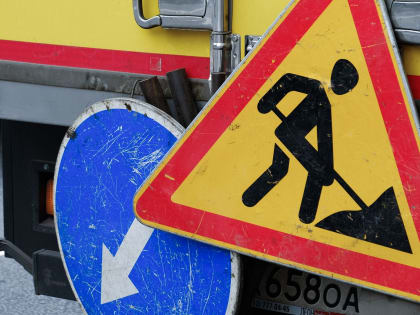 Движение транспорта перекроют на КАД между ЗСД и Парашютной улицей ночью 26 января