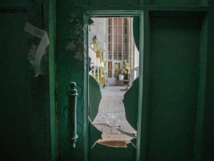 В Курске беспилотник врезался в вокзал, из-за атаки начался пожар: новости СВО за 20 августа