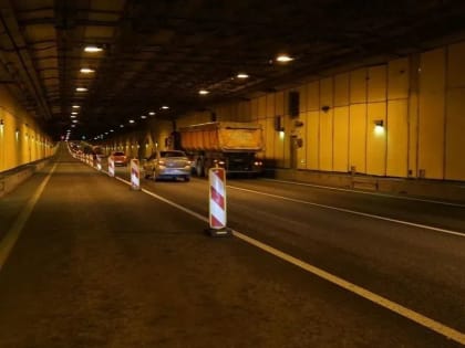 Движение по двум полосам петербургской дамбы закрыли