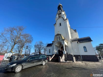 В Сестрорецке проводили бывшего главу УГИБДД Сергея Бугрова