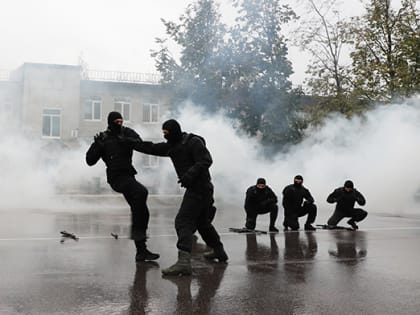 В Университете прошли показательные выступления сотрудников спецназа «Тайфун» УФСИН России по г. Санкт-Петербургу и Ленинградской области