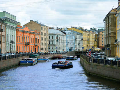 Середина недели  станет в Петербурге дождливой и теплой