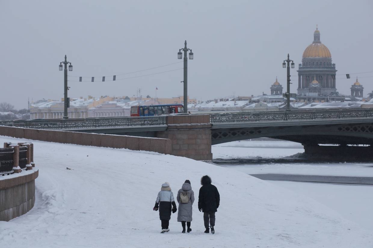 Поездка в питер в январе. Питер зимой 2021г. Зима в Питере 2021. Санкт-Петербург зима 2022. Питер зима 2022.