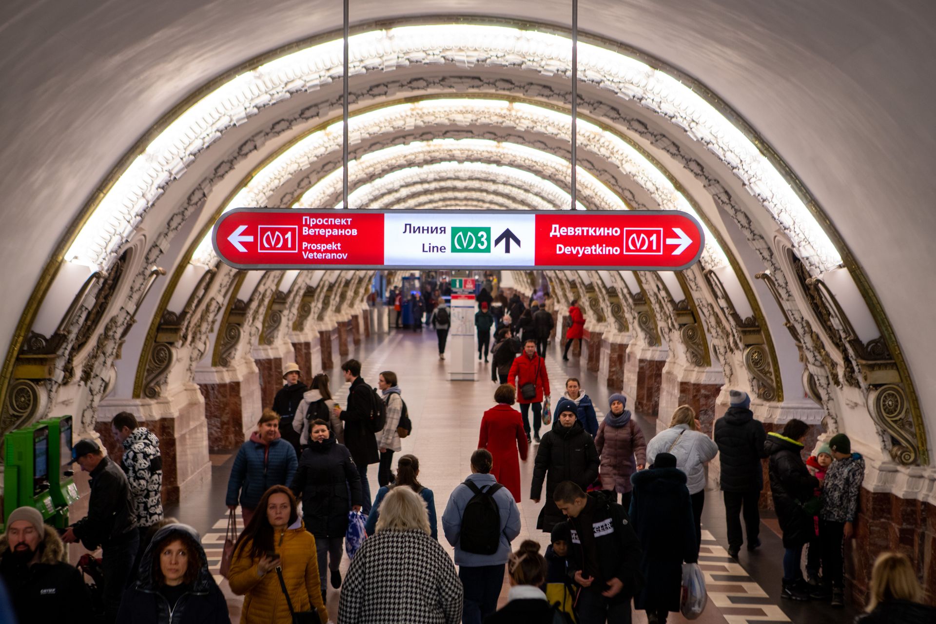 станция площадь восстания санкт петербург