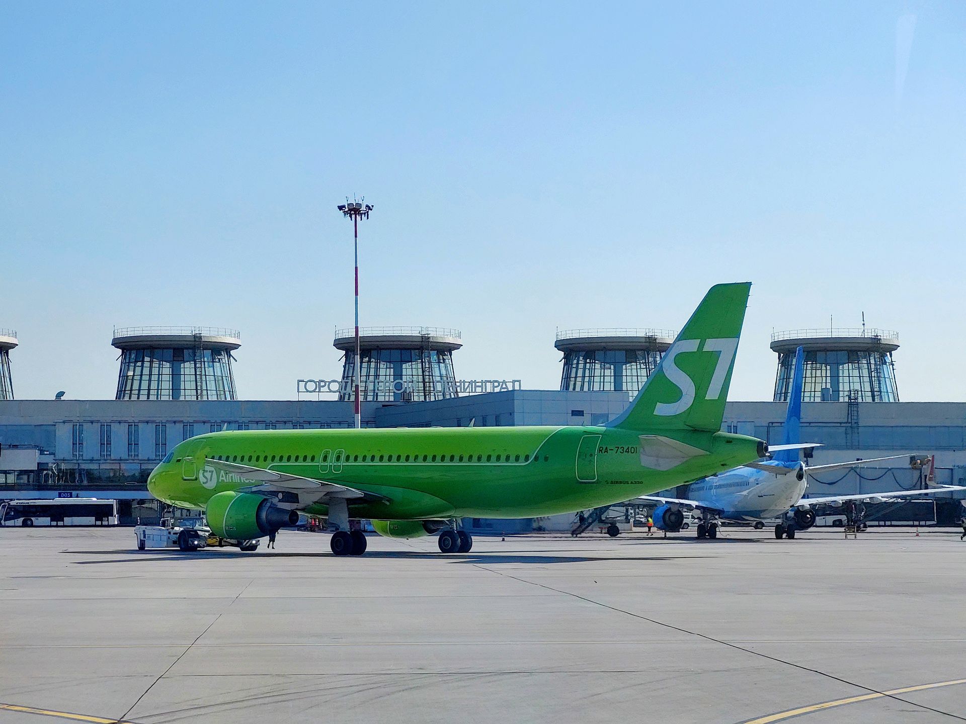 Самолет Сочи. Самолет s7. Самолёт s7 Airlines. Питер с самолета.