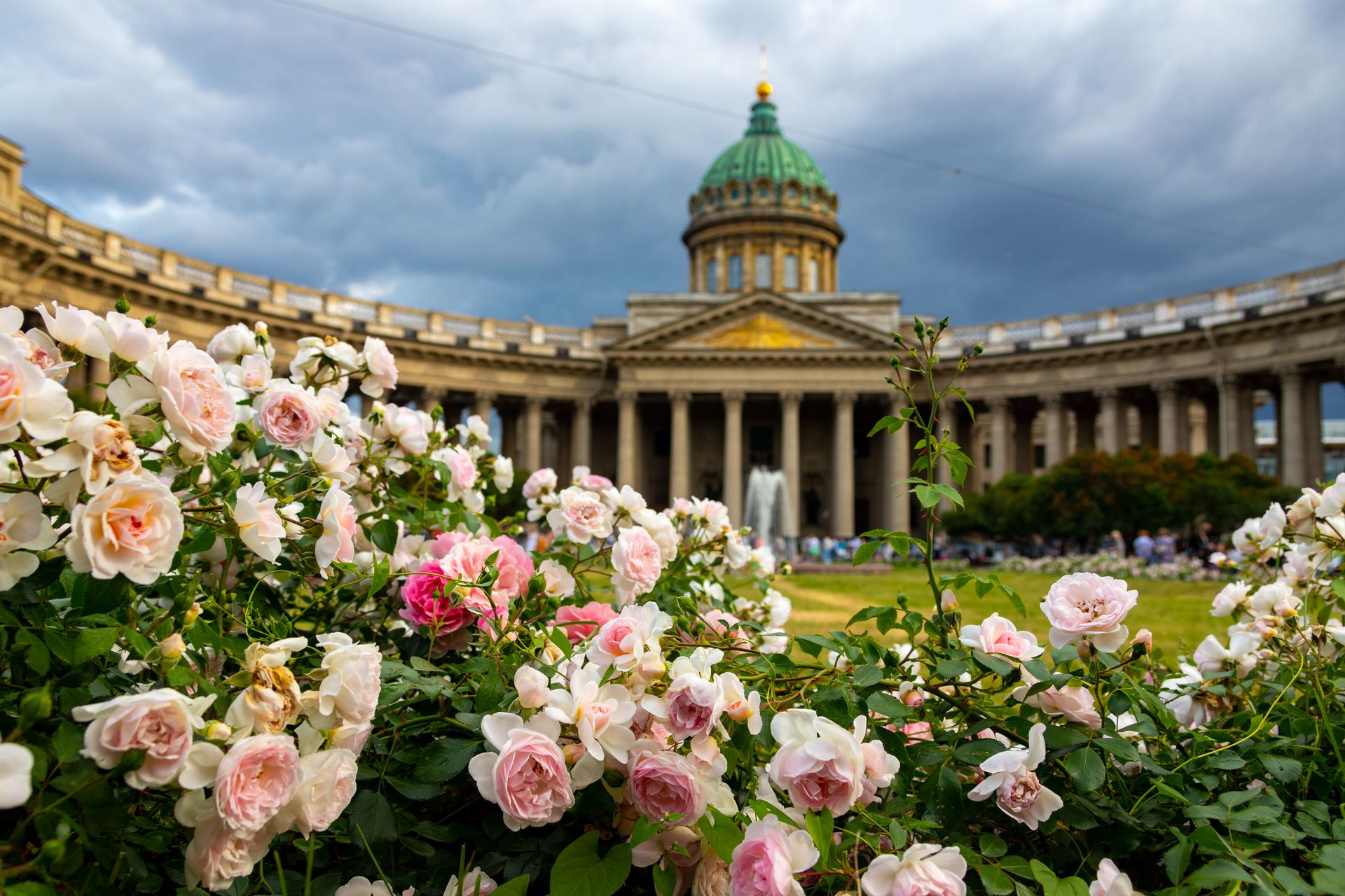 Умный город санкт петербург. Московская Питер. Third place Санкт-Петербург. Санкт Петербург Нижегородская. Москва-Санкт-Петербург.