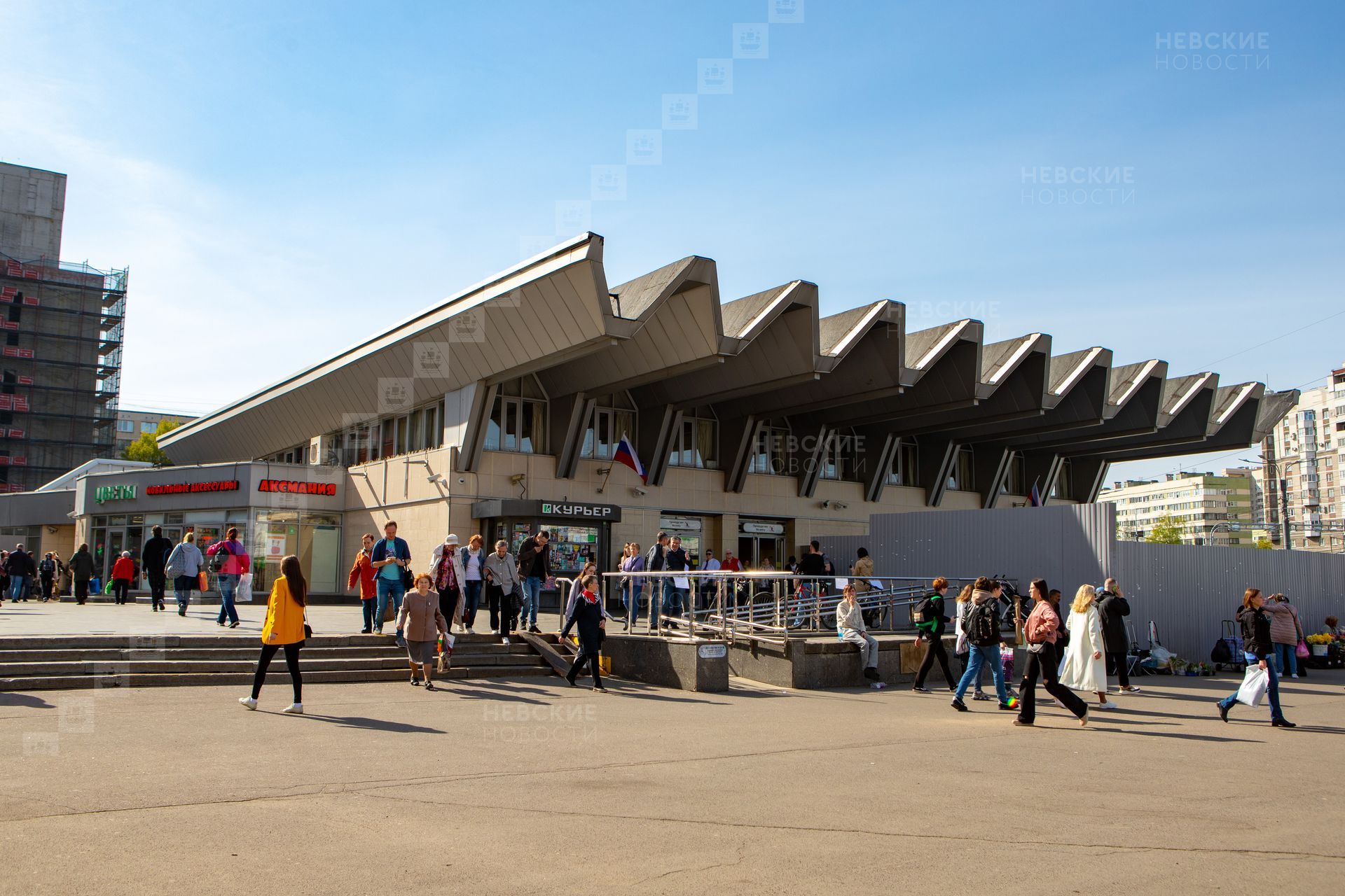 станция метро пионерская старые