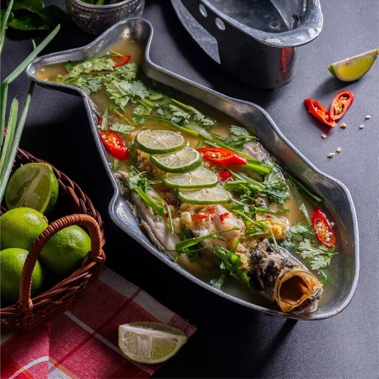 Steamed Fish with Garlic & Lime