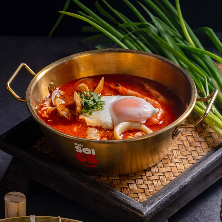 Thai Mama Mee Seafood