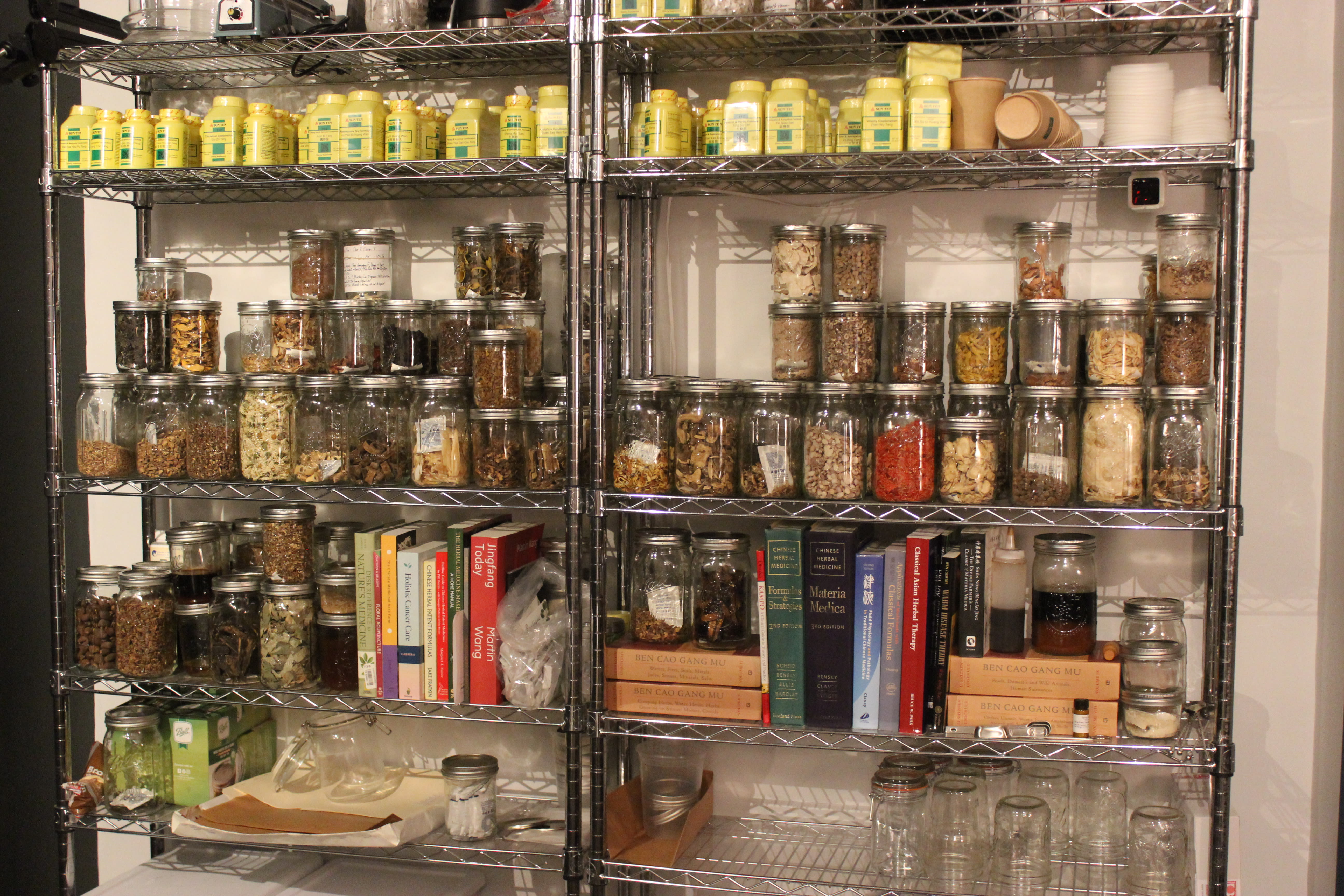 Herbal medicine dispensary