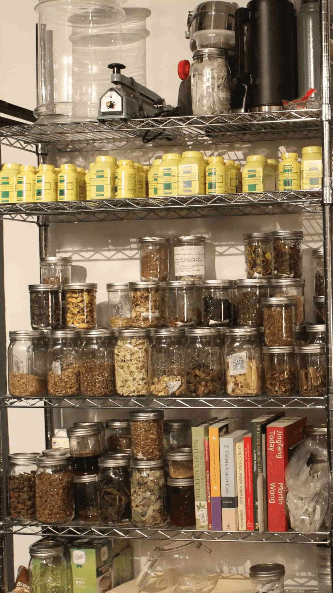 Premium Chinese herbal medicine selection at our Upper West Side NYC acupuncture clinic - UWS herbal remedies