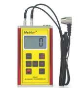 Metrix+ UTG 27 Metrix+ UTG 27 Ultrasonic Thickness Gauge Front Display