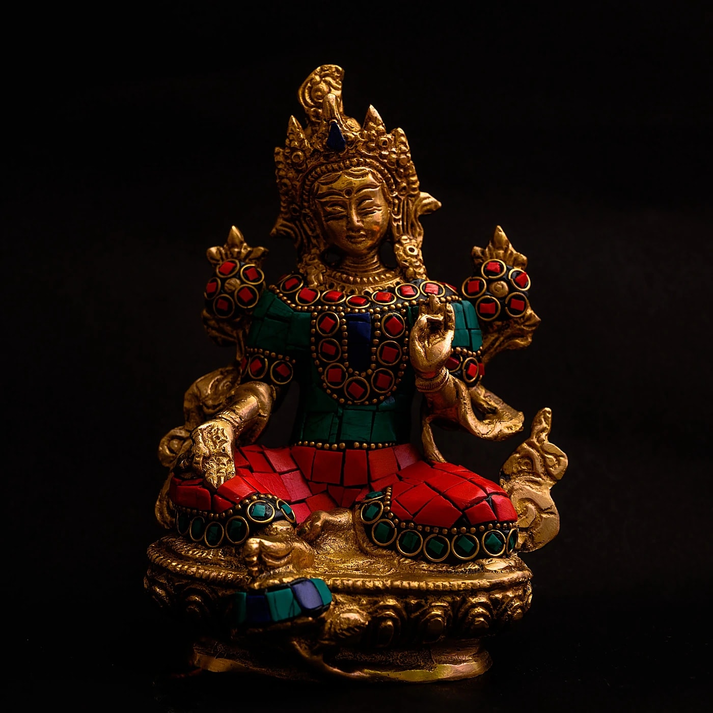 sacred-gemstone-inlaid-goddess-lakshmi-idol
