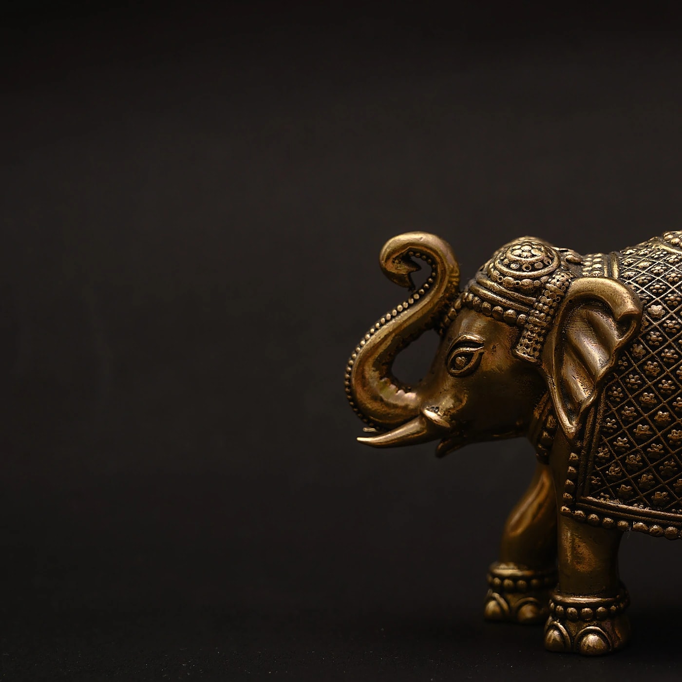 vintage-hand-carved-brass-royal-elephant