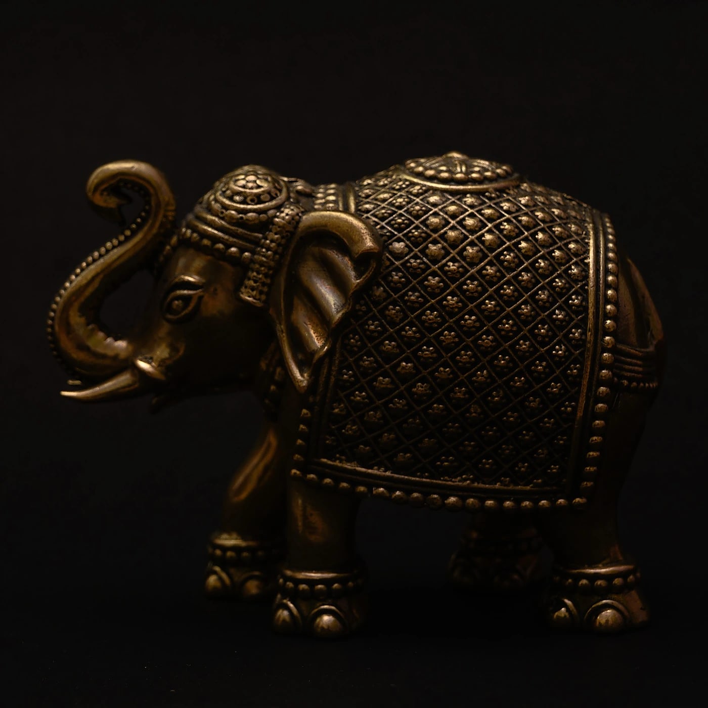 vintage-hand-carved-brass-royal-elephant