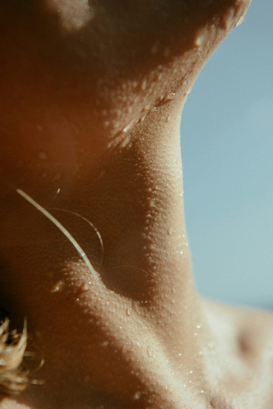 Soft neck and throat breathing