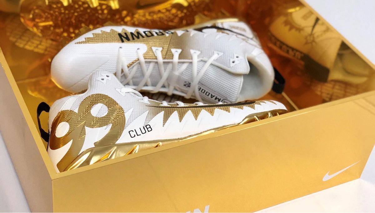 Capital Experiencias - Gánate un Nike Madden 99 Club NFL Cleats