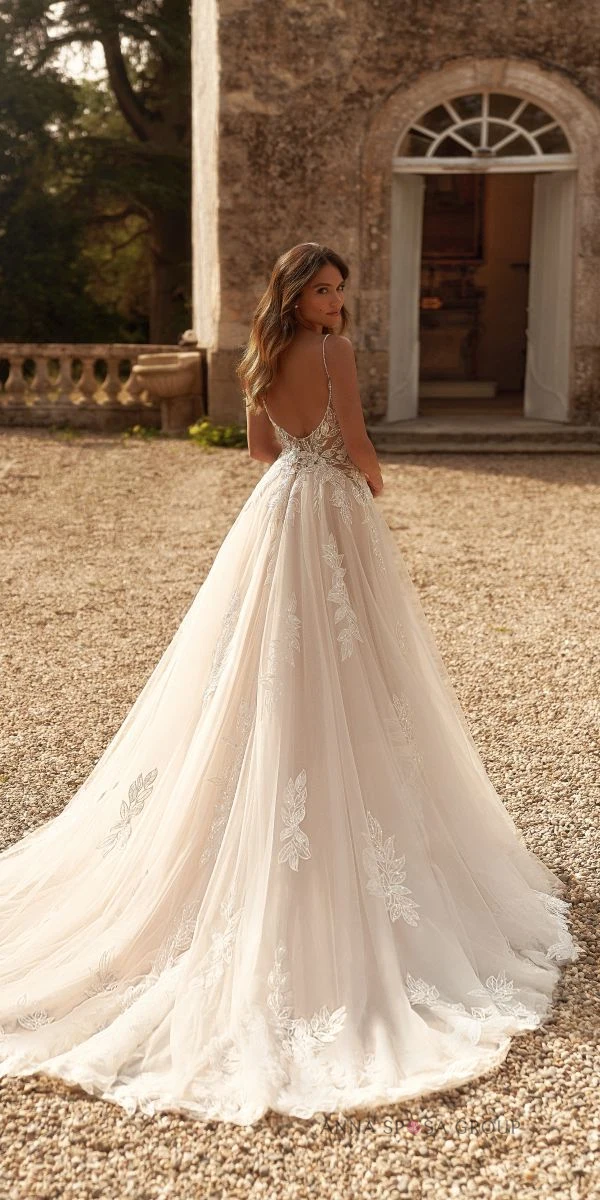 Dos ouvert en V robe ISA - Collection L'EUPHORIE - Robe de mariée princesse