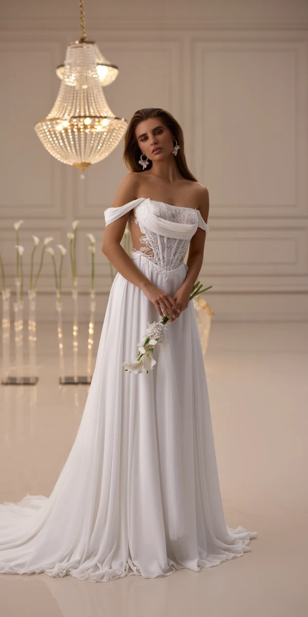 Robe de mariée bohème Dream avec corset drapé et jupe fluide - Monica Mariage Toulouse