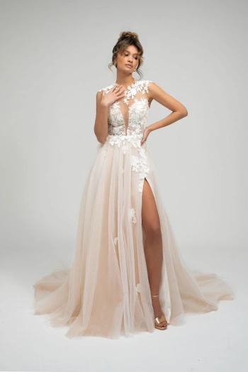 Robe de mariée pas cher modèle Cornella (Taille 38)