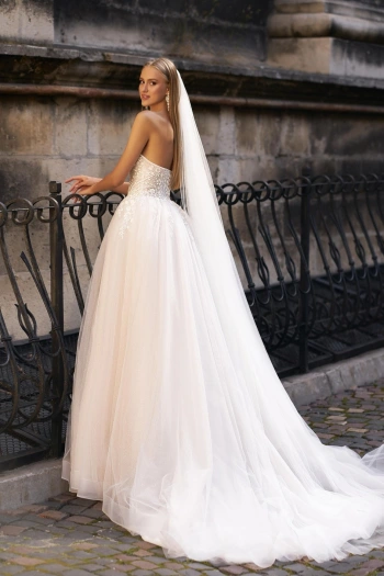 Robe de mariée pas cher modèle Sofia (Taille 38-40)