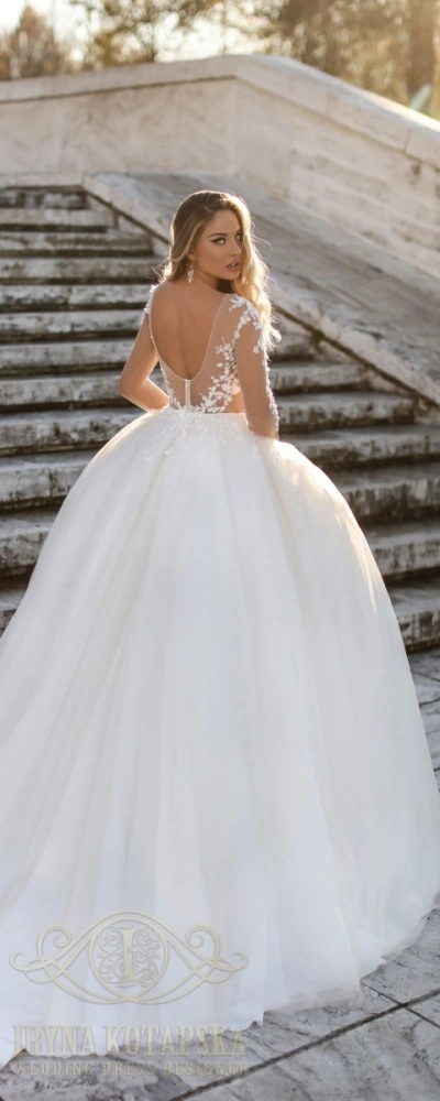 Dos robe Miranda princesse manches longues transparentes - Monica Mariage
