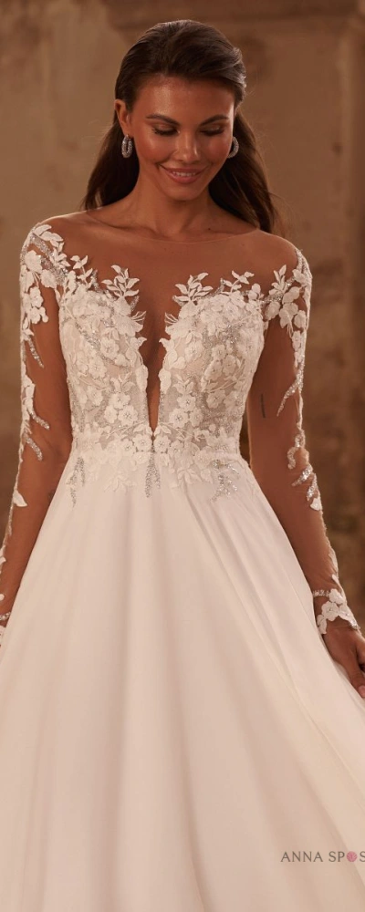 Robe bohème manches illusion dentelle florale chez Monica Mariage