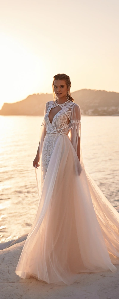 Robe mariée bohème silhouette ligne A tulle fluide et dentelle en showroom privé Toulouse