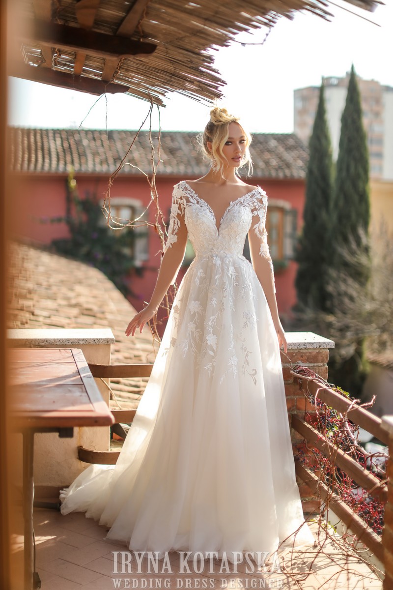 Robes de mariée destockage Monica Mariage à Seysses, alternative à la location