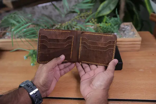 Laxioury Leather Wallet