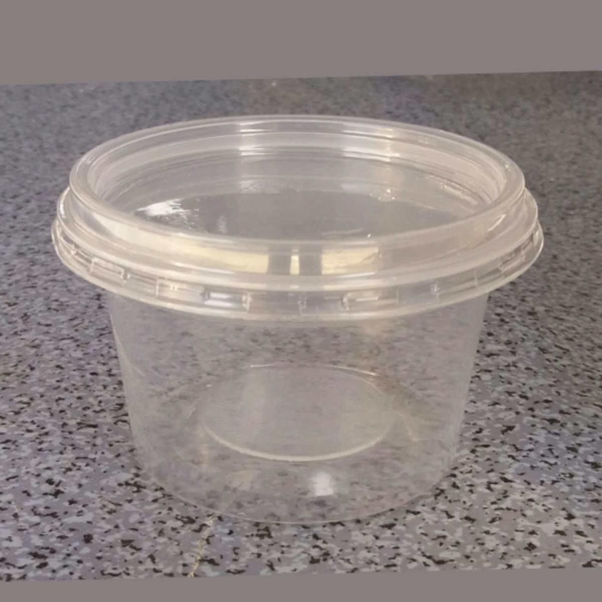 Qopqoqli shaffof plastik idish 200 ml, qaymoq va asal uchun, 1000 dona